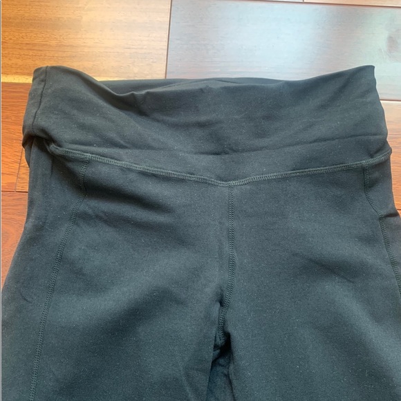 Bebe Sport Foldover pants in black/pink/silver- size medium - Picture 4 of 10